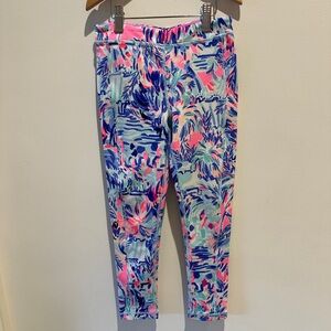 Lilly Pulitzer Luxletic graphic leggings size medium (6-7 kids)